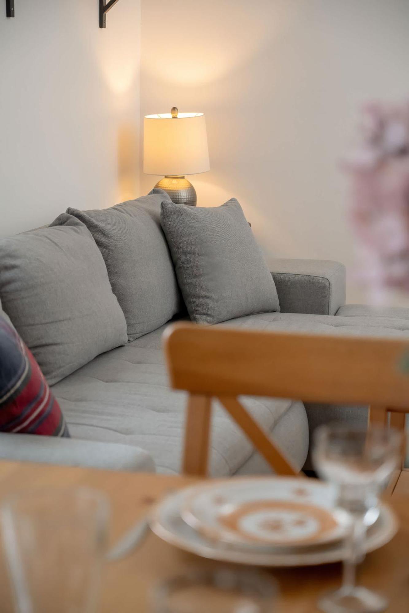Pawlowa Stylish Apartment With Balcony & Home Office Wroclaw By Noclegi Renters Kültér fotó